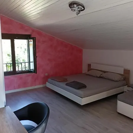 Saleto Apartma Jagodje Exterior photo