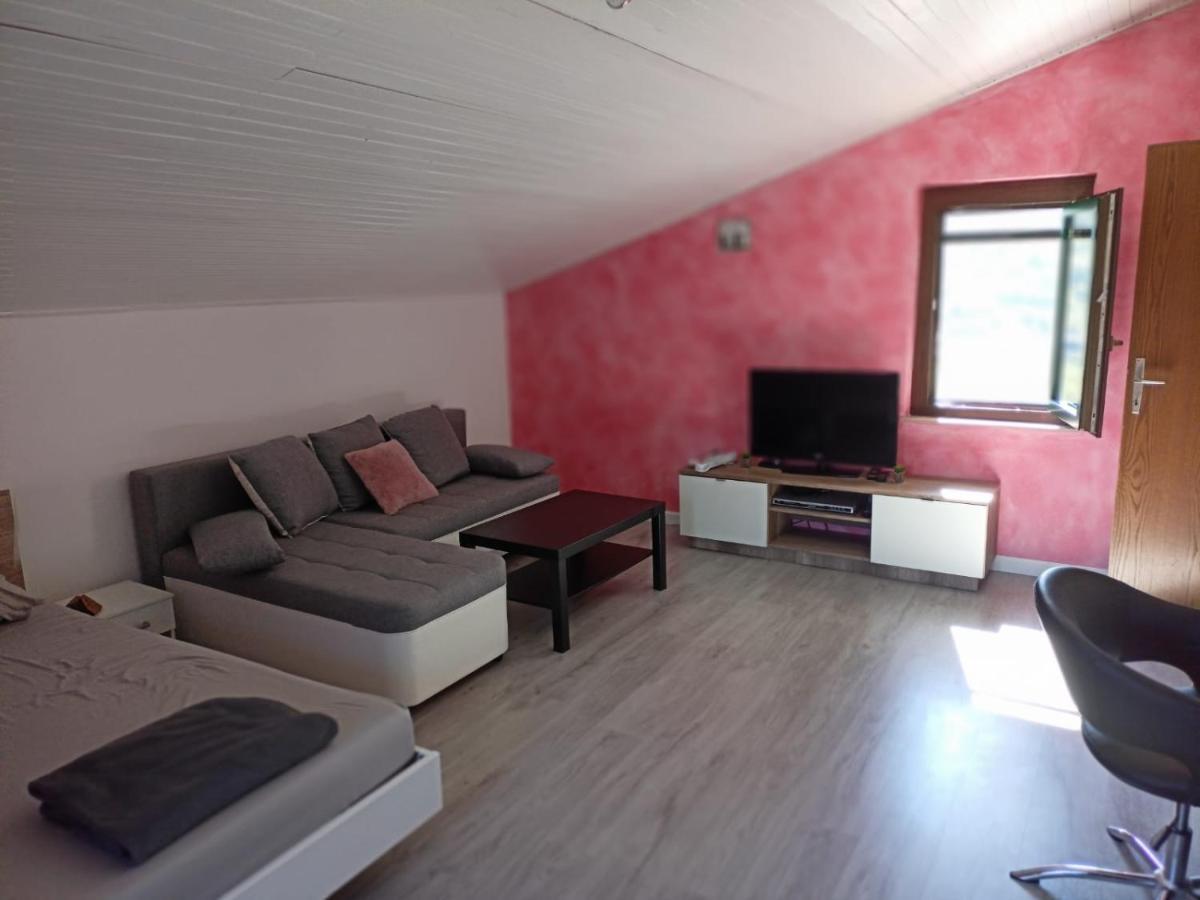 Saleto Apartma Apartment